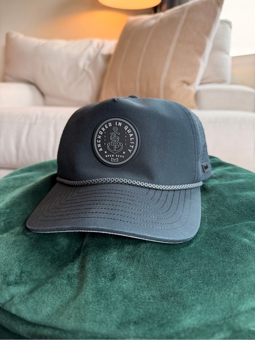 Melin Coronado Anchored Hydro | Black | Classic Size
